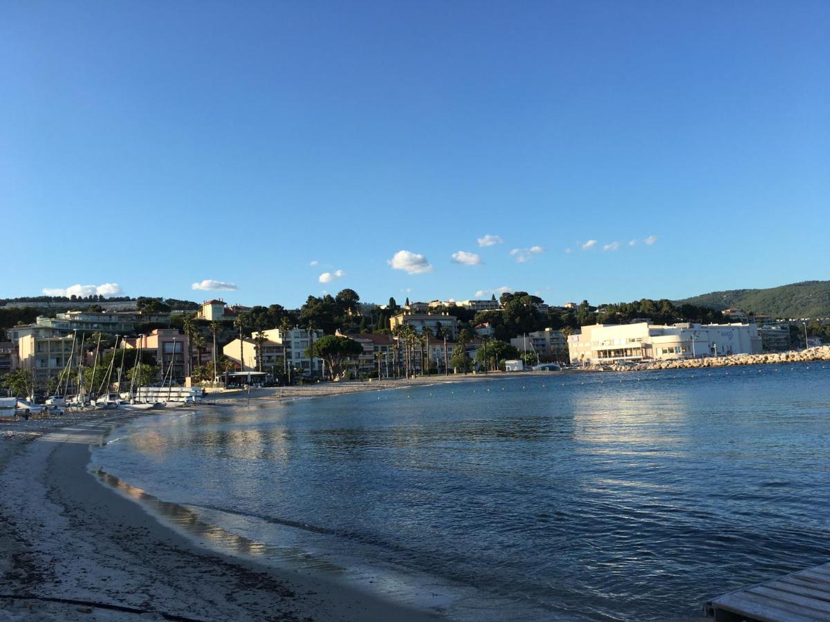 Bandol, vue panoramique sur la mer, la plage, le port Exterior foto